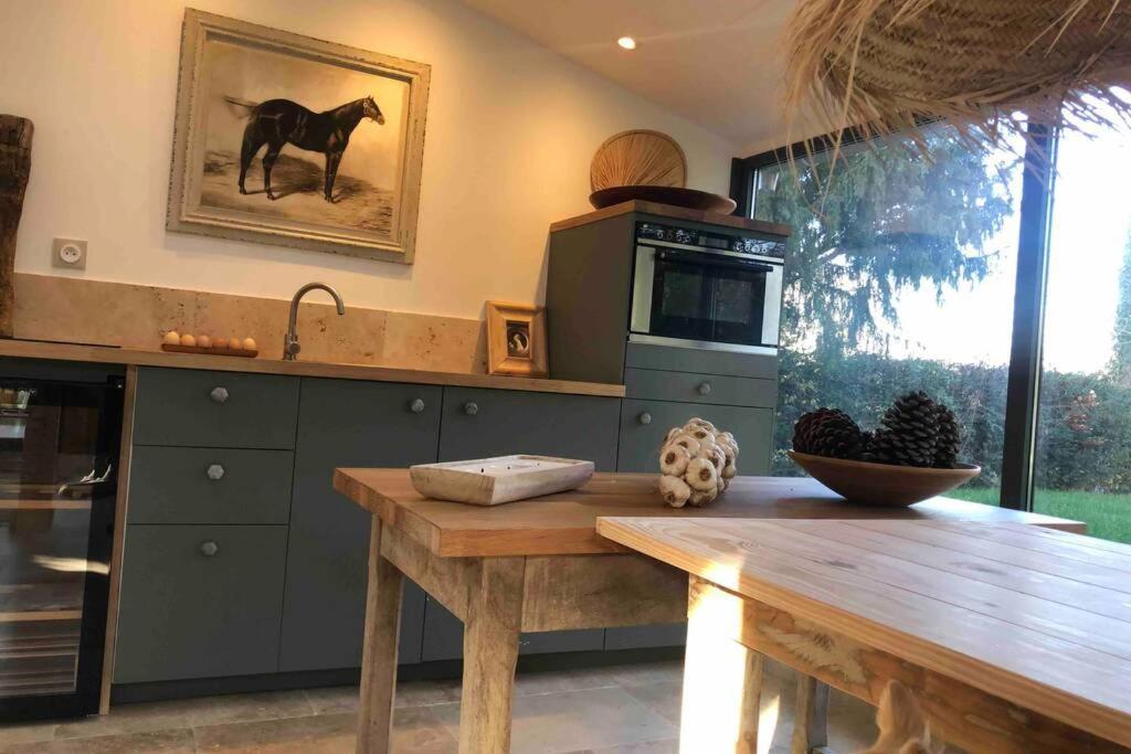 Cottage Normand Avec Sa Grande Piscine Chauffee Toute L Annee Sur Parc Arbore Et Clos En Plein Coeur De La Campagne Adapte Aux Kids Et Dog Friendly Saint-Antonin-de-Sommaire Buitenkant foto